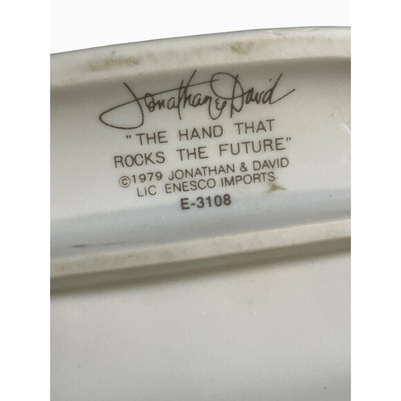 Prements Figurine "The Hand That Rocks The Future" 1979 Collectible - Picture 13 of 13